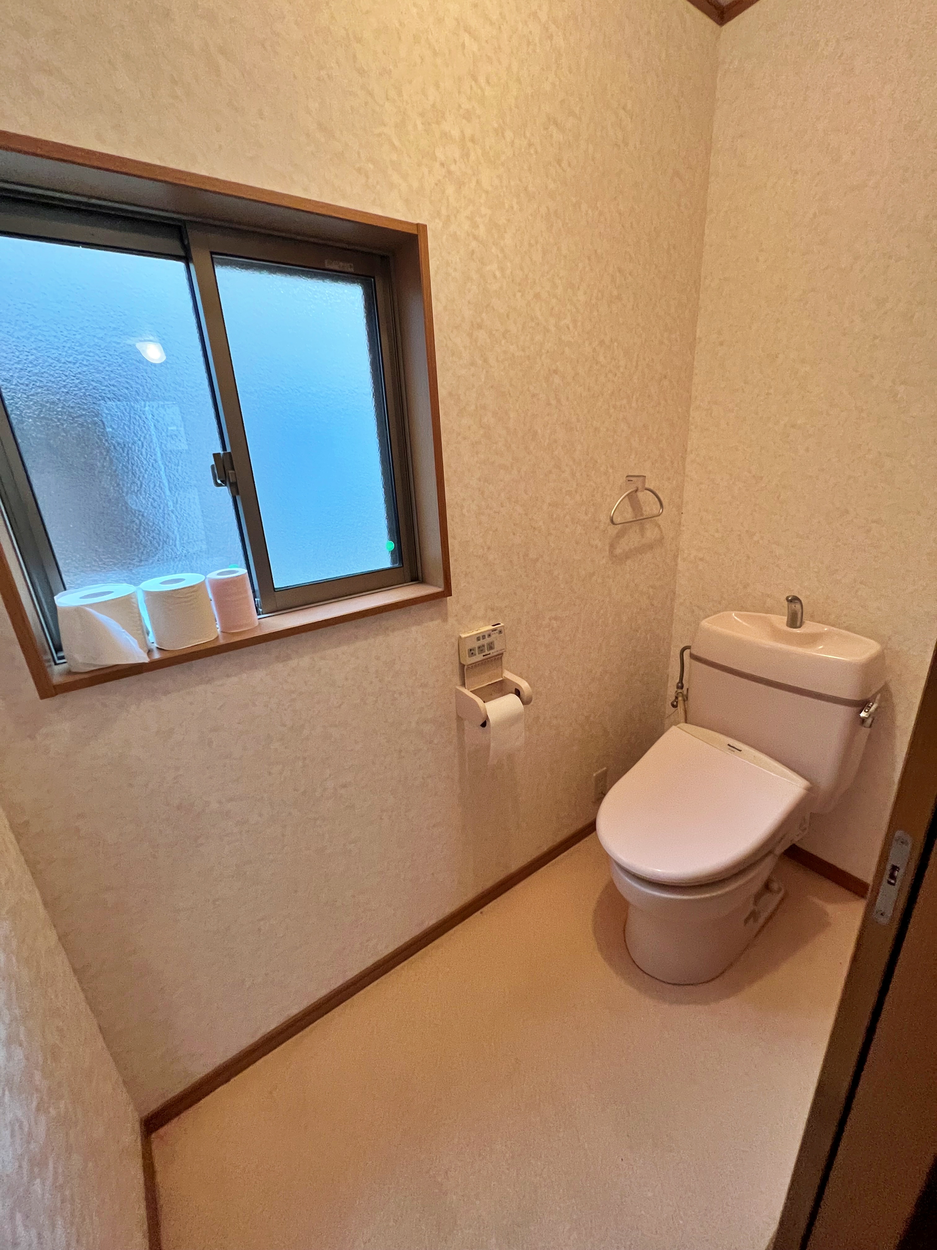 トイレをリフォーム致しました。